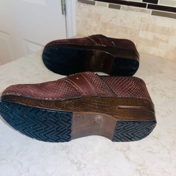 Dansko Pavan Leather Western Embossed Clogs size 39 - Picture 10 of 11
